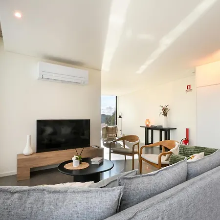 아파트 Quinta Leitao With 25m Pool & Gim By Se *