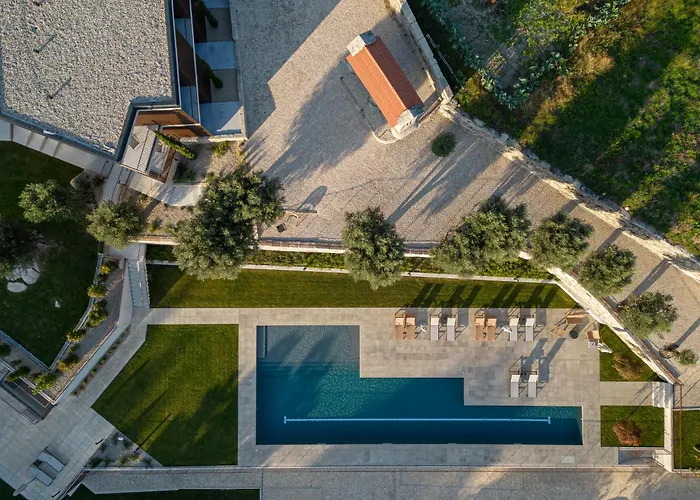 Quinta Leitao With 25m Pool & Gim By Se Apartment